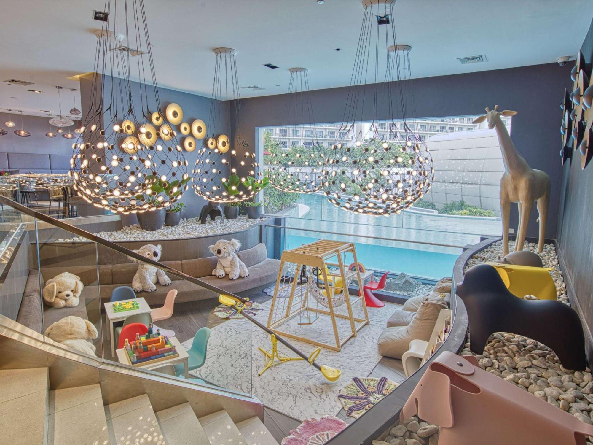 Novotel Suites Manila At Acqua Mandaluyong Dış mekan fotoğraf