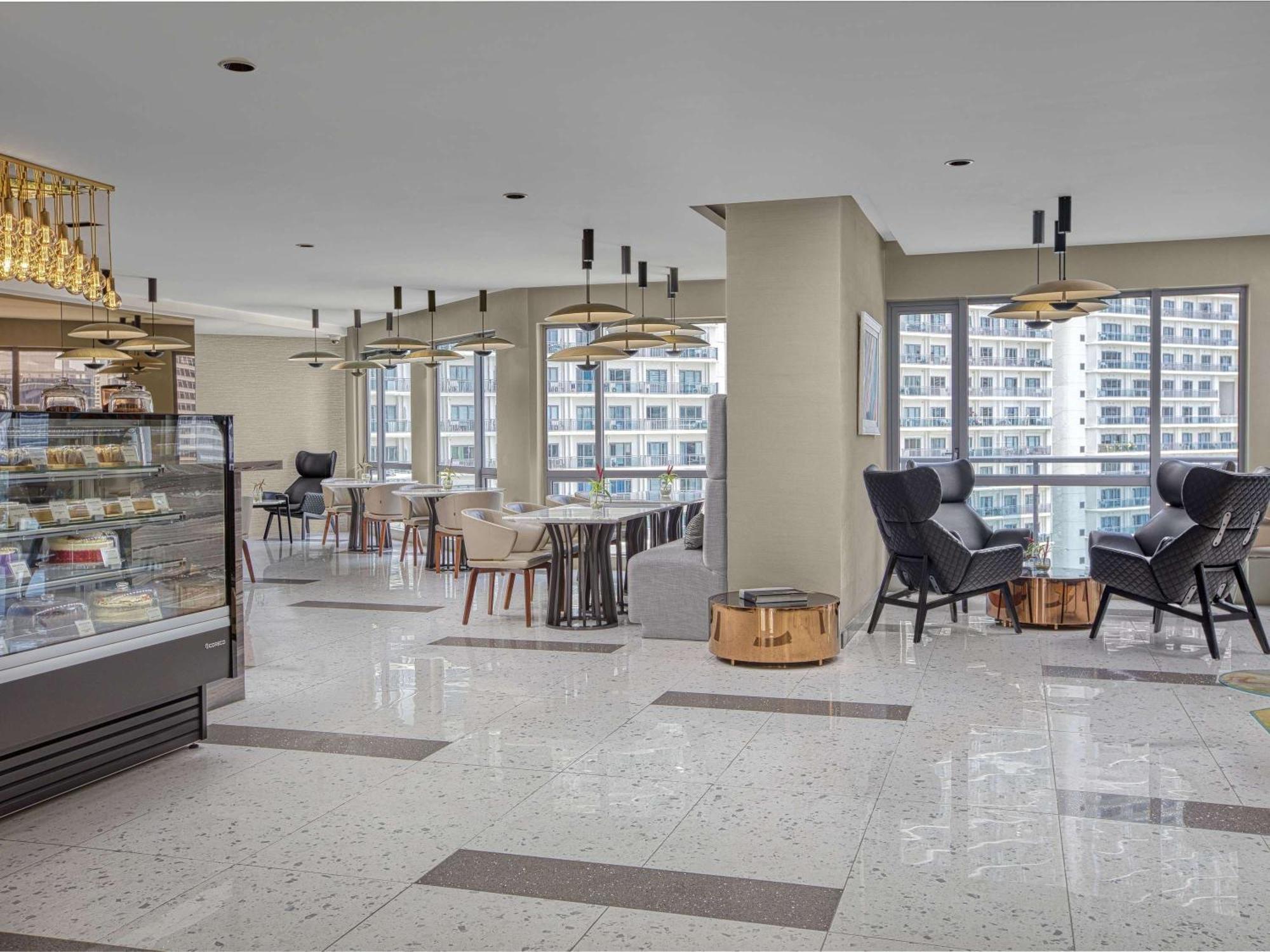 Novotel Suites Manila At Acqua Mandaluyong Dış mekan fotoğraf