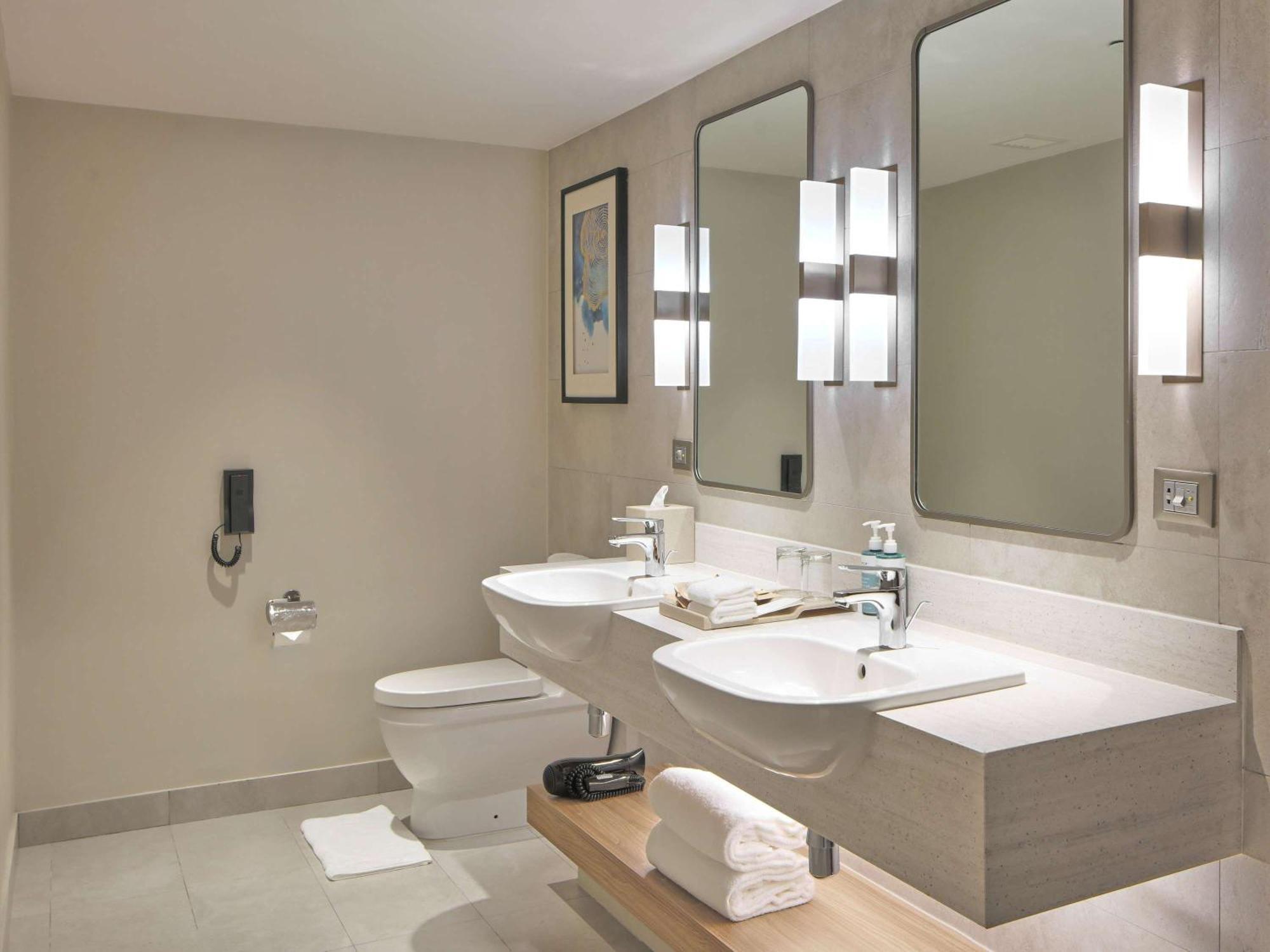 Novotel Suites Manila At Acqua Mandaluyong Dış mekan fotoğraf