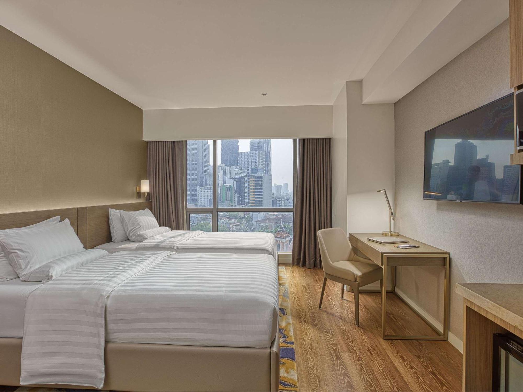 Novotel Suites Manila At Acqua Mandaluyong Dış mekan fotoğraf