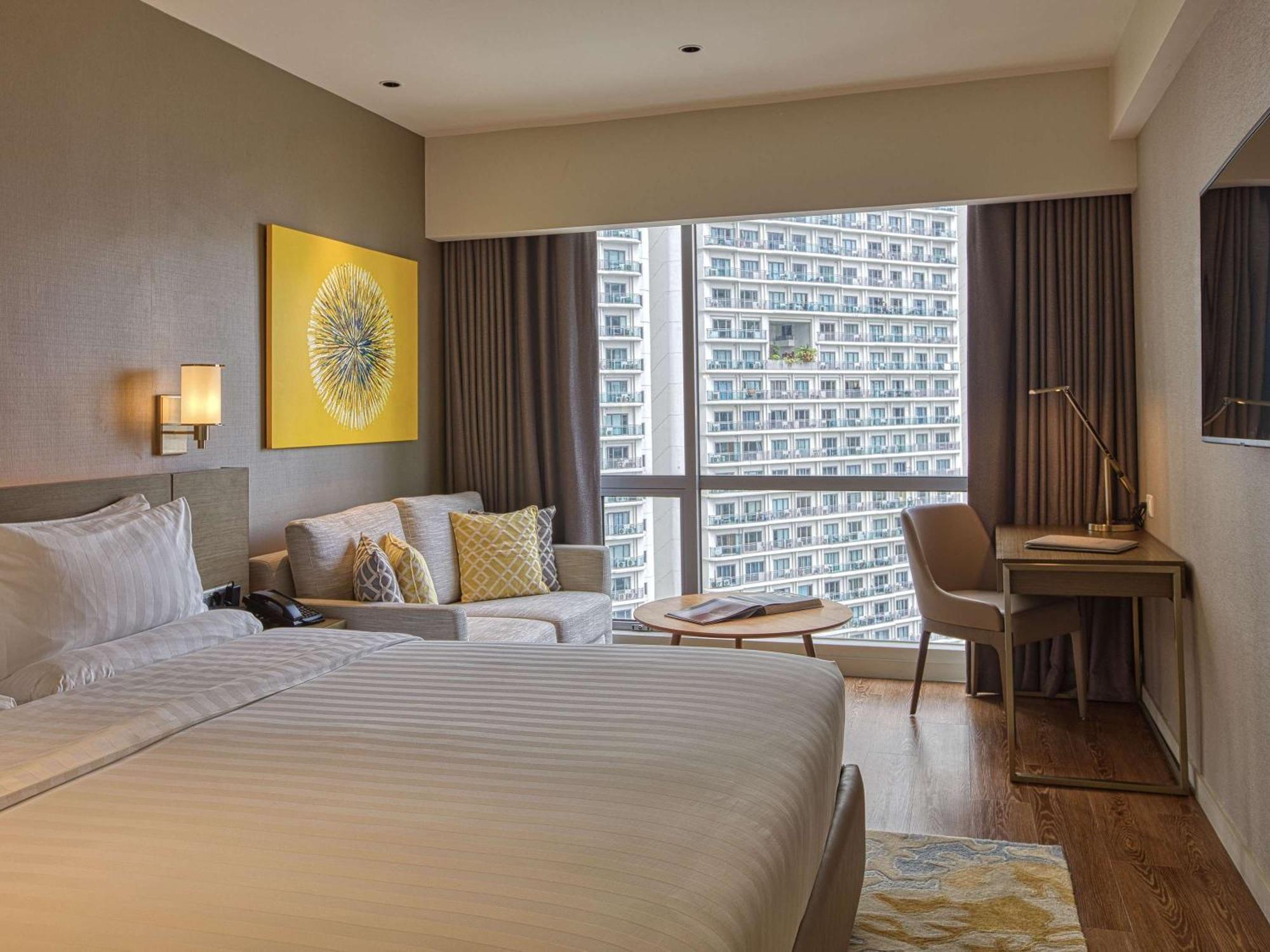 Novotel Suites Manila At Acqua Mandaluyong Dış mekan fotoğraf