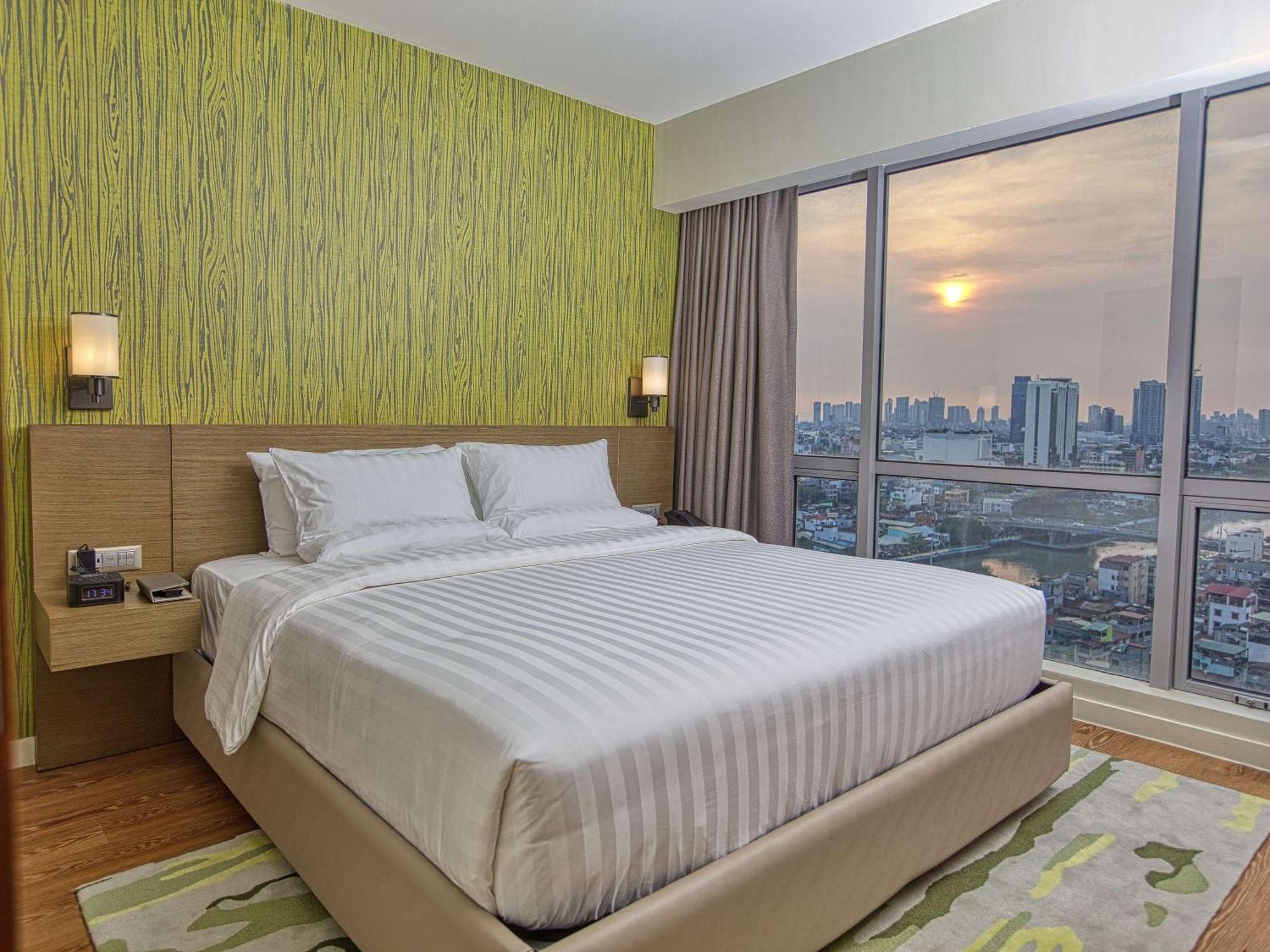 Novotel Suites Manila At Acqua Mandaluyong Dış mekan fotoğraf